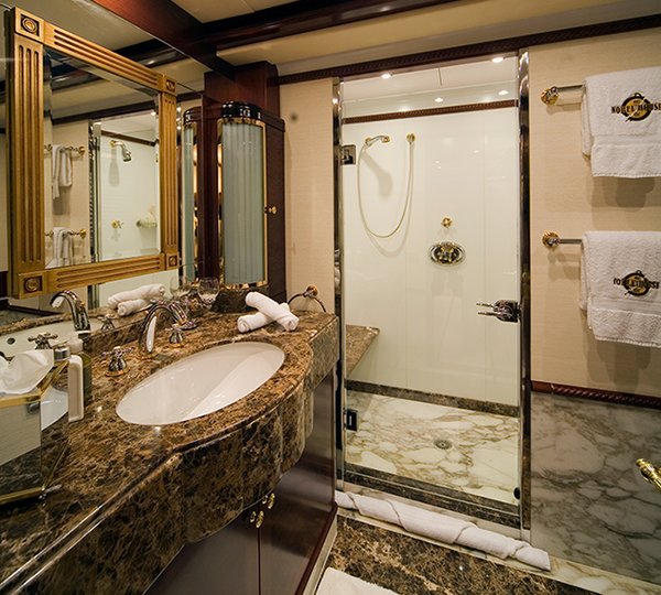 Superyacht NOBLE HOUSE - Bathroom