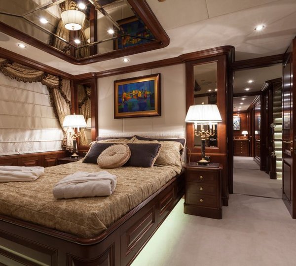 Superyacht PRIDE - Double Cabin