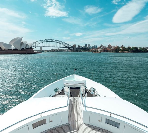 TANGO - Foredeck and Jacuzzi