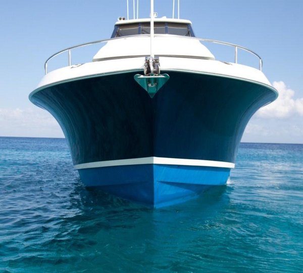 TRES HERMANOS III  -  Bow