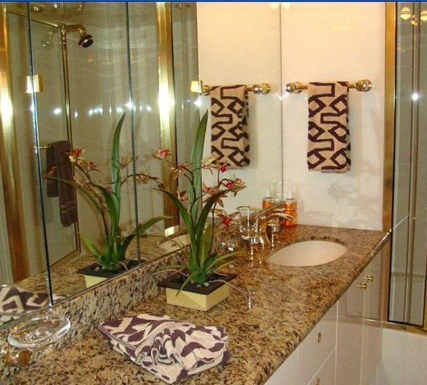 TRES HERMANOS III  -  Master Bath