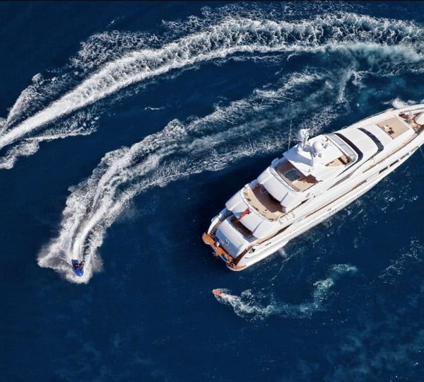 The MondoMarine Superyacht Manifiq and toys - Image credit Luca Dini Design