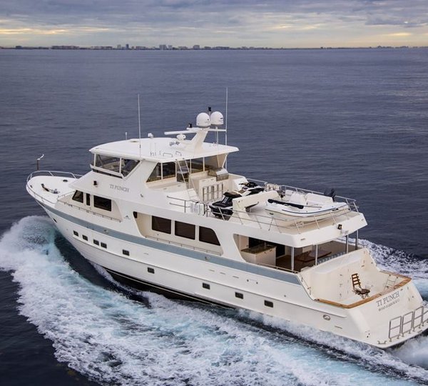 Ti Punch Yacht - Decks