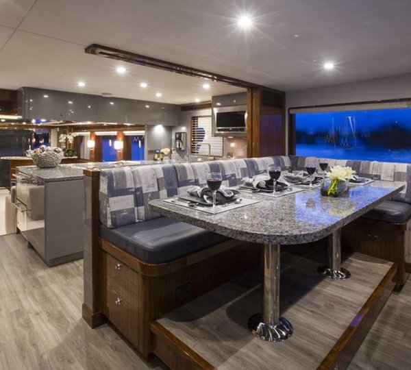 Ti Punch Yacht - Dining