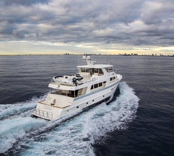 Ti Punch superyacht - aft view