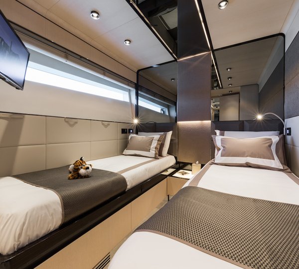 Twin guest cabin - Kalliente - Jeff Brown