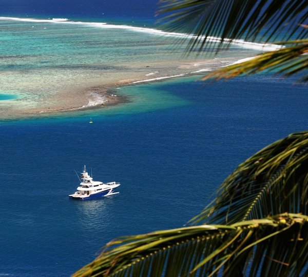 ULTIMATE LADY Tahiti Lagoon