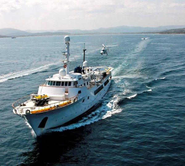 Yacht Expedition Voyager Explorer Superyacht Charterworld Luxury Superyacht Charters
