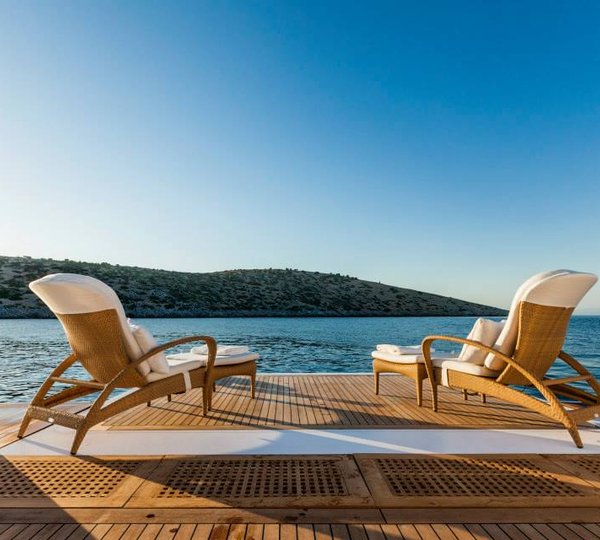 Vellmari yacht by Rossinavi - beach - Copyright- Alberto Cocchi