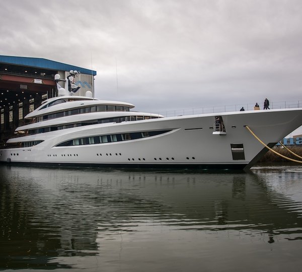 Vertigo leaving Feadship construction shed