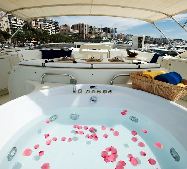 White Fang -  Spa Pool