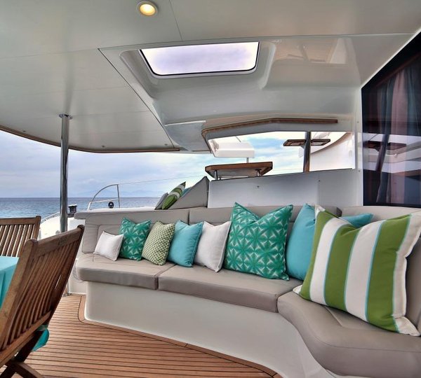 Worlds End - Aft deck seating