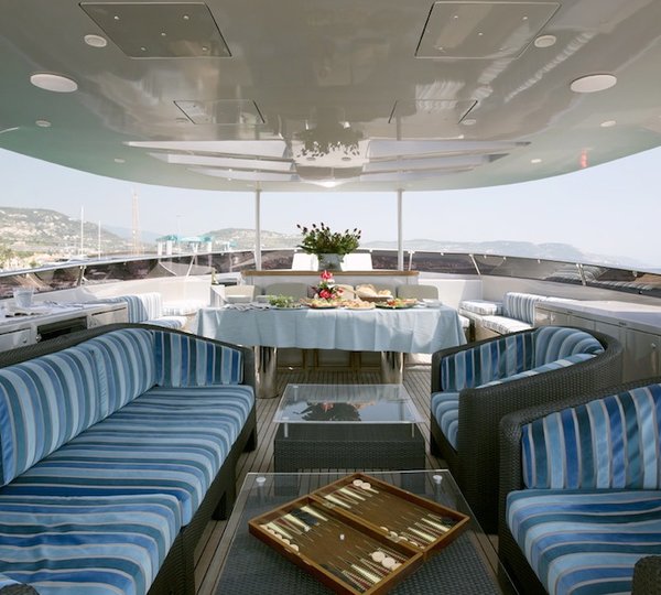 XO OF THE SEAS - Sundeck Seating