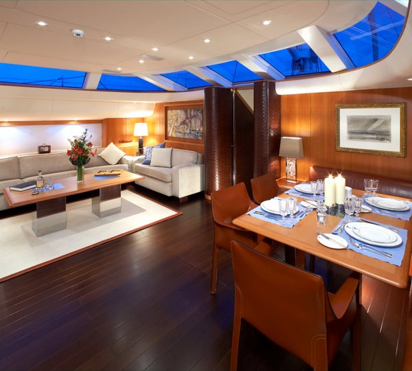 YII - Main salon and Dining