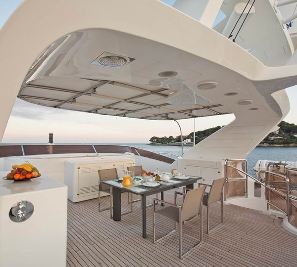 Yacht AFRICAN QUEEN - Sundeck Dining
