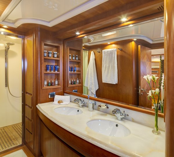 Yacht AIMILIA - Ensuite