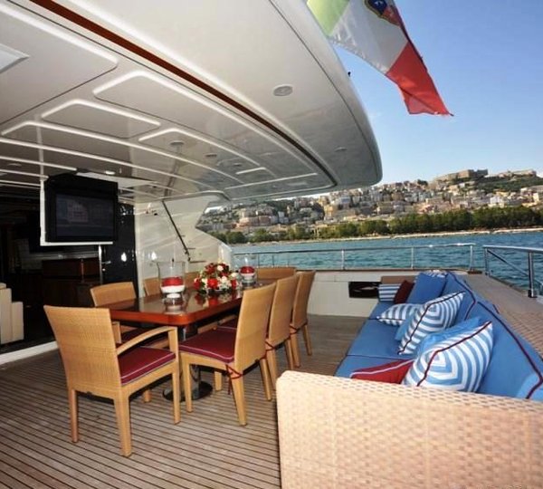Yacht ANNE MARIE -  Aft Deck Dining