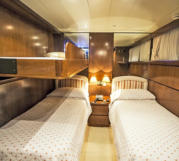 Yacht APANEMIA - Twin Cabin