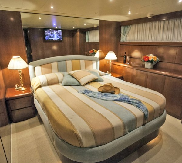 Yacht APANEMIA - VIP Cabin
