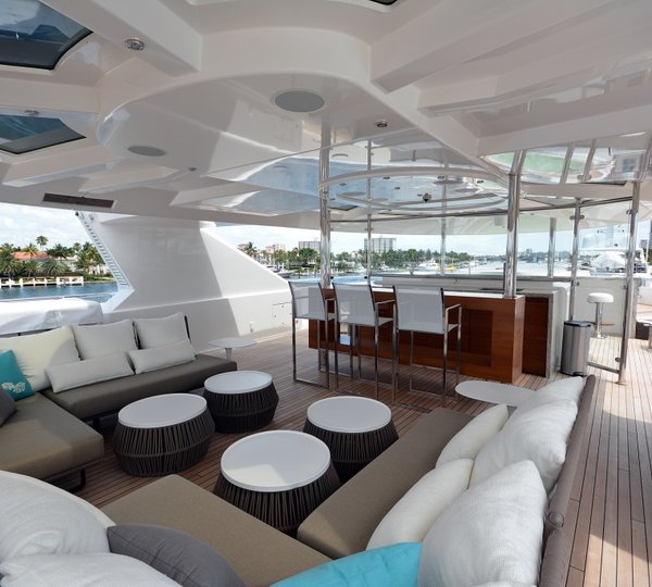 Yacht AQUAVITA - Sundeck