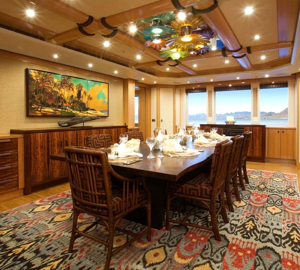 Yacht ARIANNA -  Formal Dining