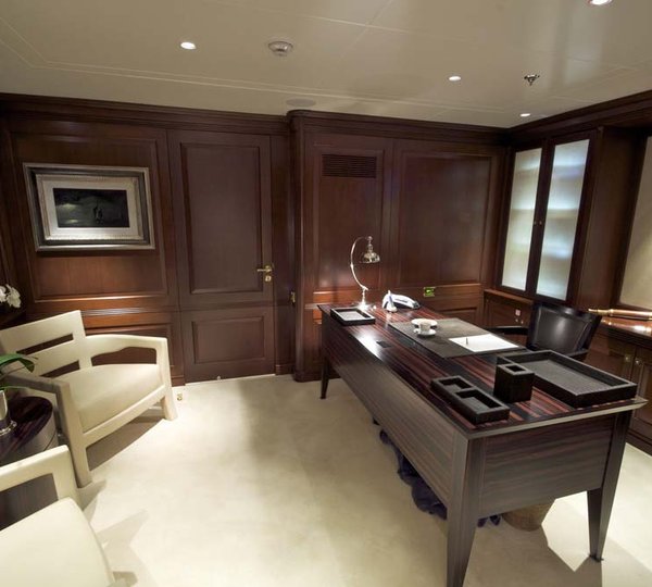 Yacht AZTECA II -  Master Study