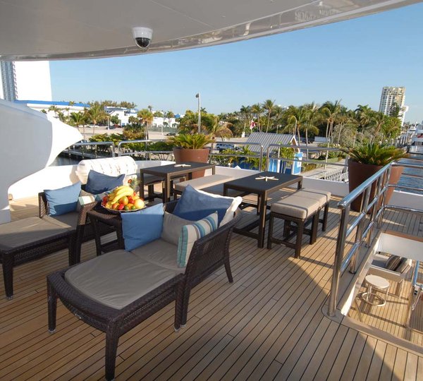 Yacht AZTECA II -  Sundeck 2