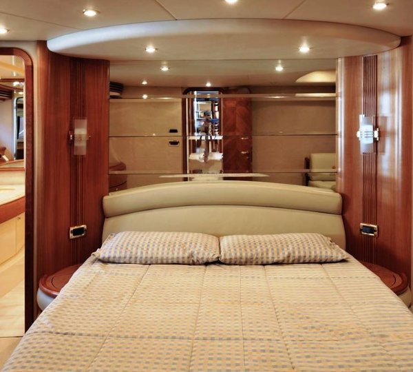 Yacht AZUCENA MARE -  Master cabin
