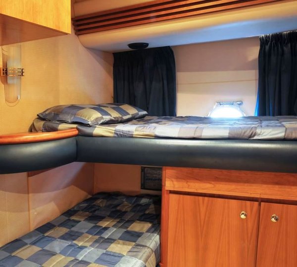 Yacht AZUCENA MARE -  Twin cabin