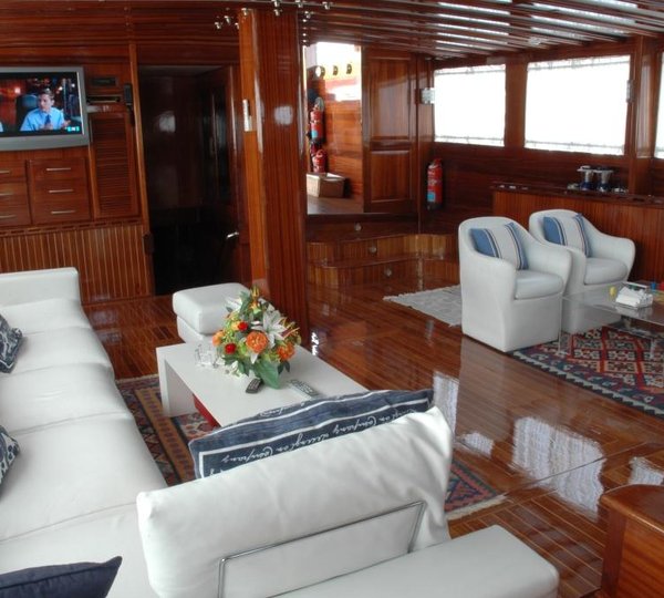 Yacht AZUL DE CORTES - Main Salon