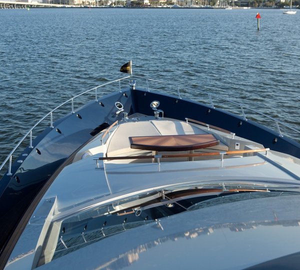 Yacht Algorythm - Bow and Sun Pad