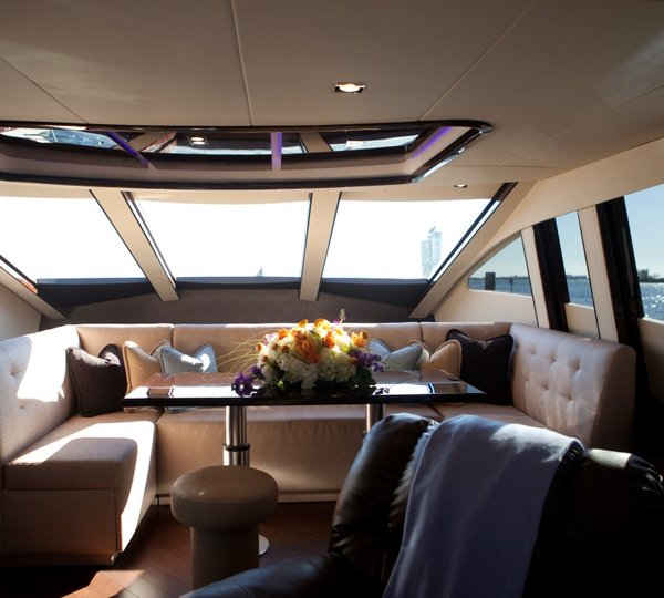 Yacht Algorythm - Main Salon