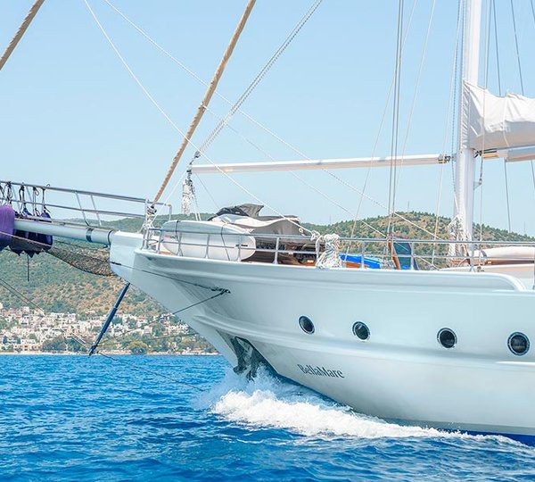 Yacht BELLAMARE - Sailing
