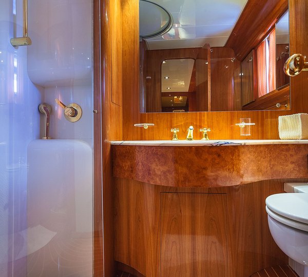 Yacht BERNADETTE - Guest Ensuite