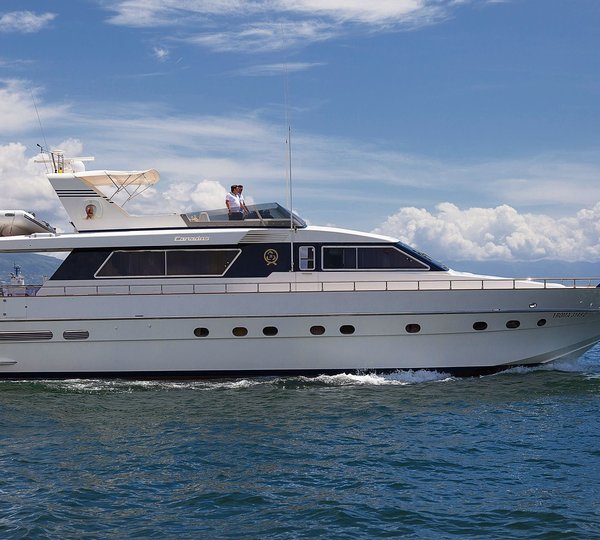 Yacht BERNADETTE - Main