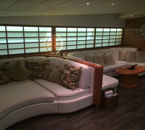 Yacht BIRD OF PREY - Seating 2