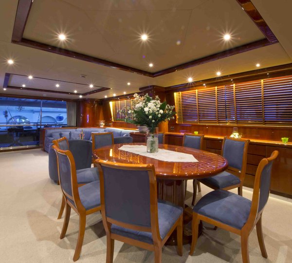 Yacht BOJANGLES -  Formal Dining