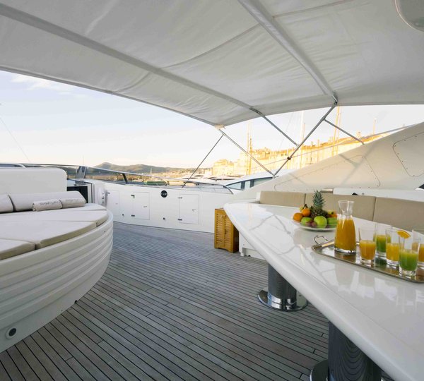 Yacht BOJANGLES -  Sundeck