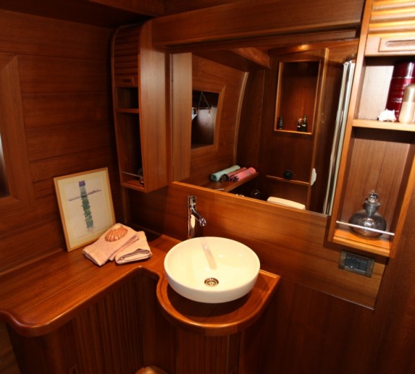 Yacht CAKIRYILDIZ - 008