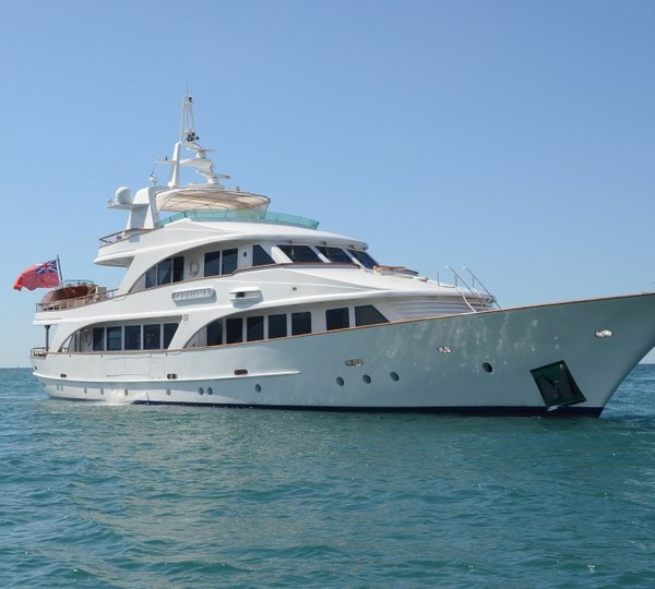 Yacht CAMELLIA - Main