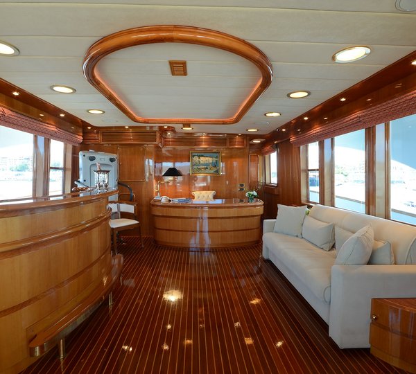 Yacht CAMELLIA - Skylounge