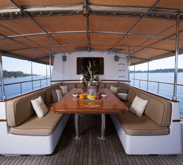 Yacht CLARA ONE - Upper Deck Dining
