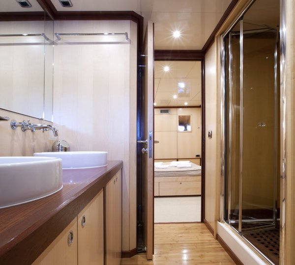 Yacht CLARA ONE - VIP Ensuite