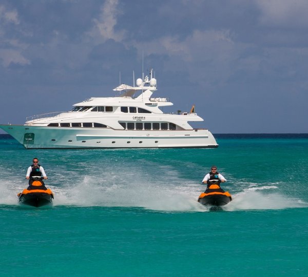 Yacht Camarina Royale - Main