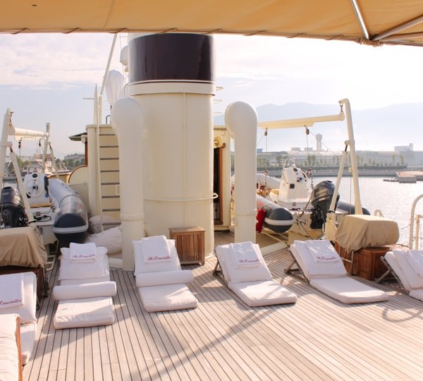 Yacht DP MONITOR - Sundeck Sunpads
