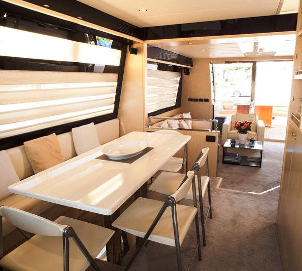 Yacht Dolce Mia - Formal Dining