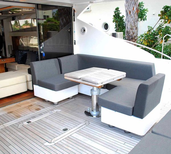 Yacht EAGLE II - Aft Deck Alfresco Dining