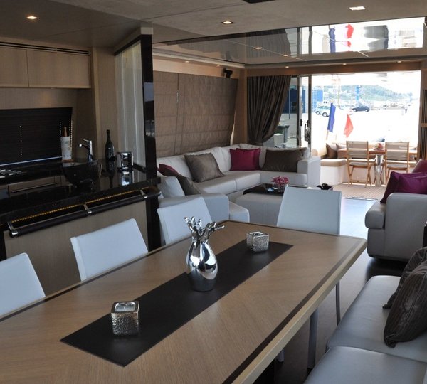 Yacht FLOREVA 2 -  Dining area