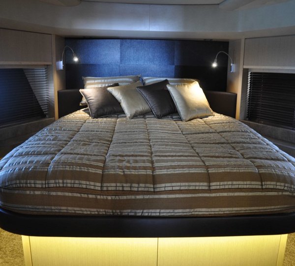 Yacht FLOREVA 2 -  VIP Cabin