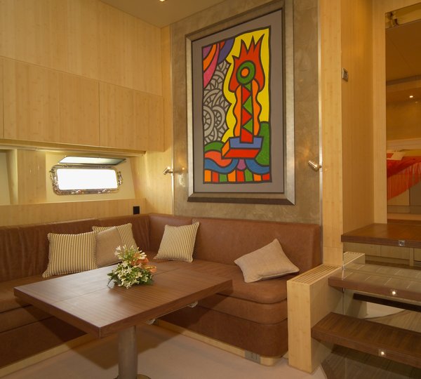 Yacht GEORGE P -  Lower Deck Seating